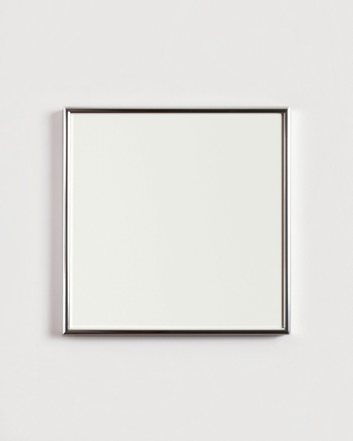 Bare frame in Chrome with ivory mat
